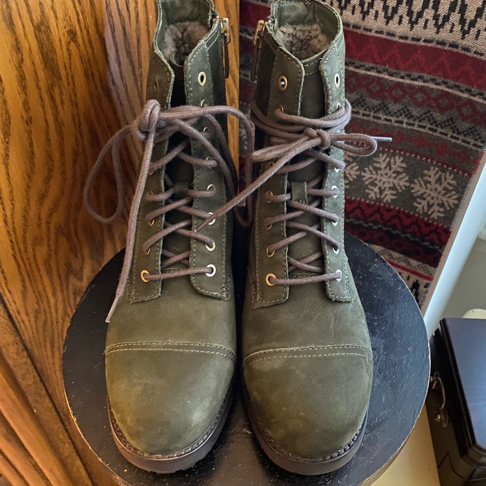 UGG Women’s Kilmer Hunter Green / Purple Combat Boot